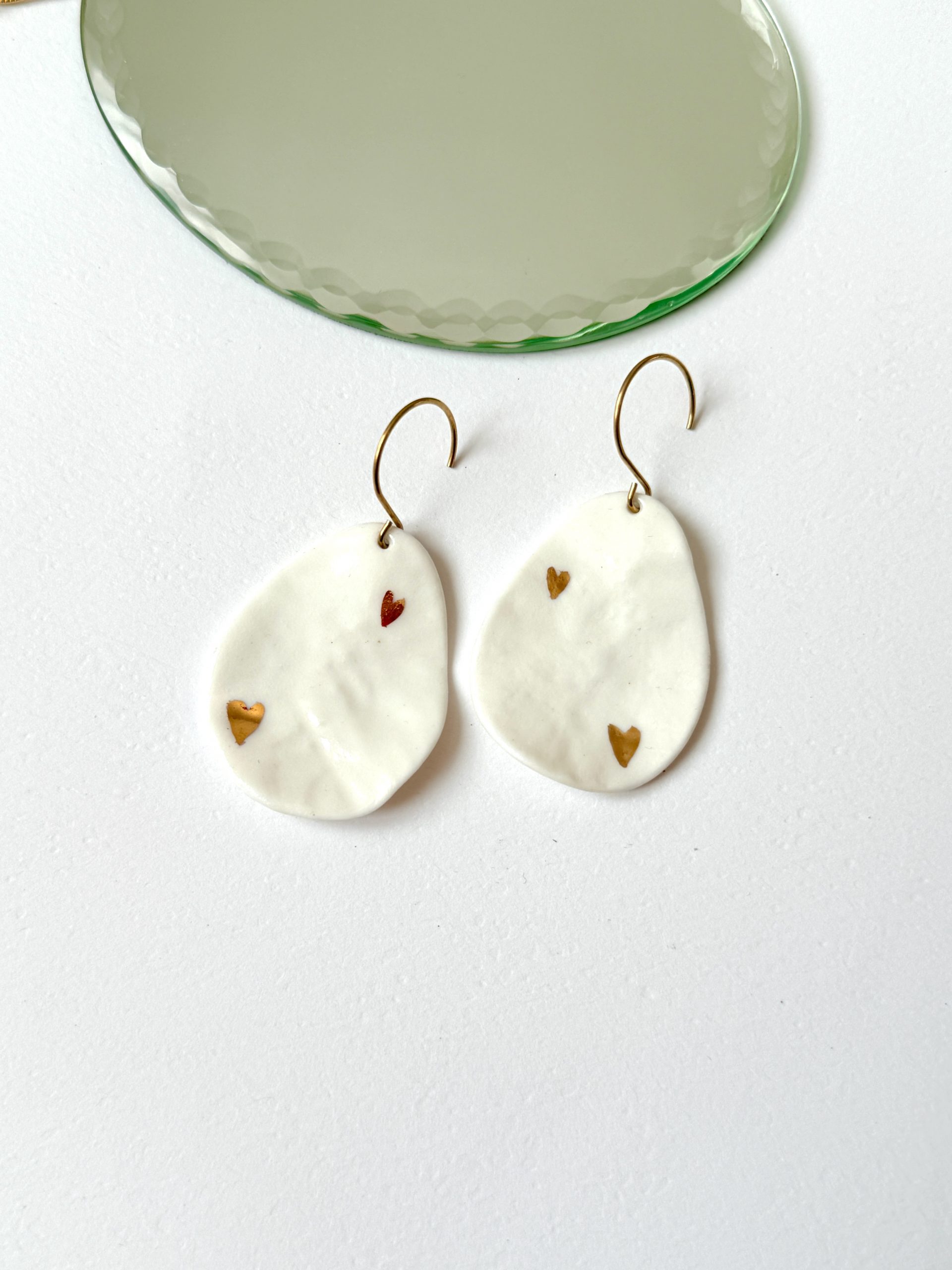 Boucles d’oreilles Nuage amoureux en porcelaine blanche