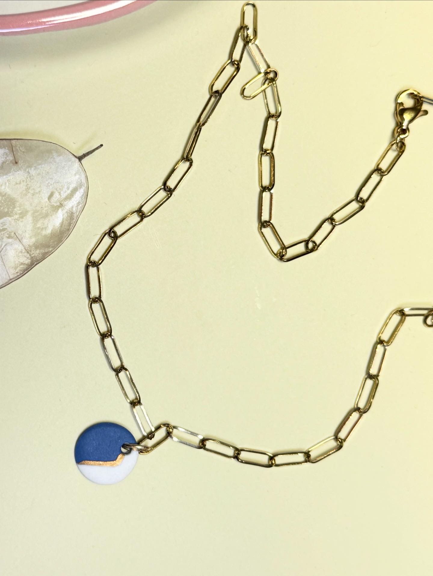 Collier ras du cou en porcelaine Flocon d’Océan – Image 3